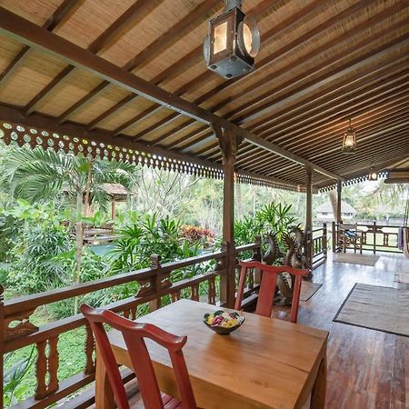 Villa Uma Anyar- Joglo Uma Убуд Экстерьер фото